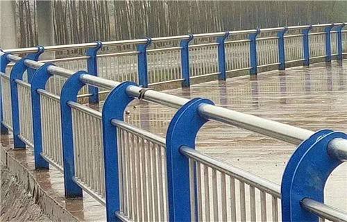 ���̰���